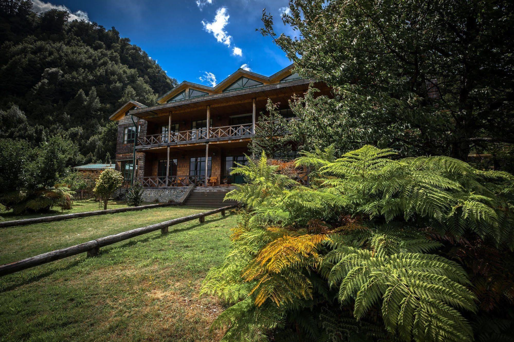 Mitico Puelo Lodge Лас-Гуалас Экстерьер фото